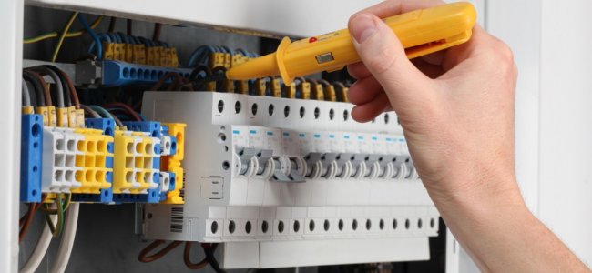Impianti elettrici a norma: i requisiti e la dichiarazione di conformità